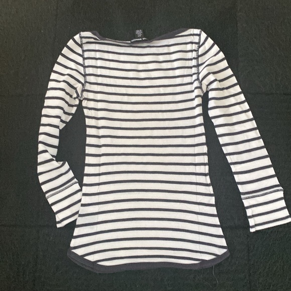 Club Monaco striped top size XS - Picture 6 of 7